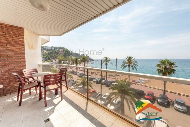 Foto 1 de Dúplex en venda a paseo De Camprodon i Arrieta de 4 habitacions amb terrassa i balcó