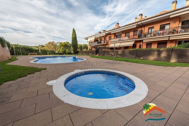 Foto 1 de Estudi en venda a calle Joan Sureda i Guinart amb terrassa i piscina