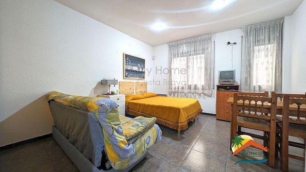 Foto 1 de Pis en venda a calle De Santa Isabel de 1 habitació i 40 m²