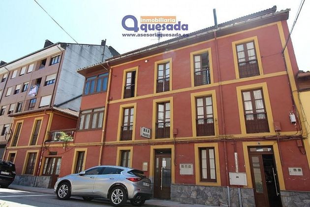 Foto 2 de Venta de casa en calle El Robledo de 9 habitaciones con terraza y piscina