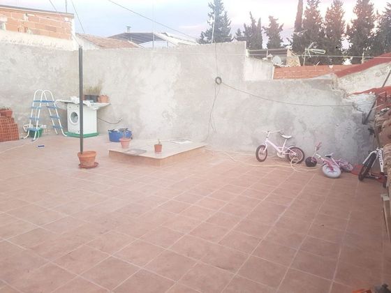 Foto 2 de Venta de casa en Barriomar de 3 habitaciones con terraza