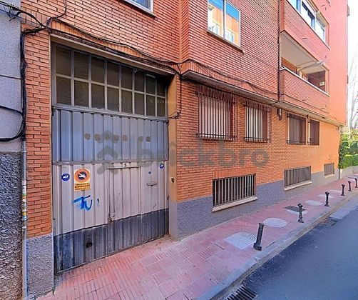 Foto 1 de Local en venda a calle De Los Picos de Olite amb garatge i aire acondicionat
