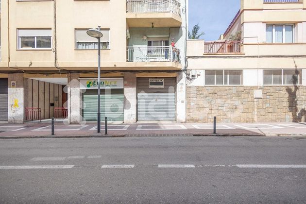 Foto 2 de Local en venda a calle De Josep Anselm Clavé de 399 m²