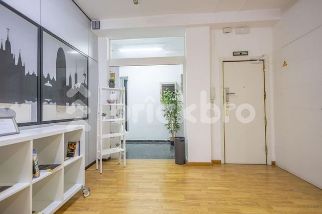 Foto 2 de Oficina en venda a calle De Tamarit amb ascensor