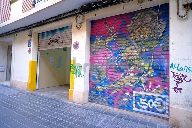 Foto 2 de Local en venda a calle De Masquefa de 114 m²