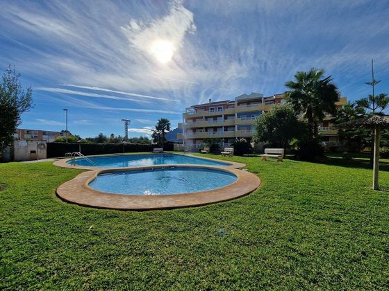Foto 2 de Pis en lloguer a calle Riu Vernissa de 2 habitacions amb terrassa i piscina
