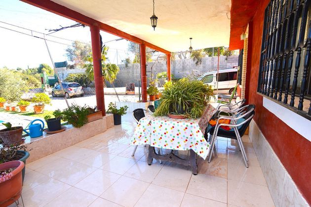 Foto 1 de Xalet en venda a Monserrat de 3 habitacions amb terrassa i piscina