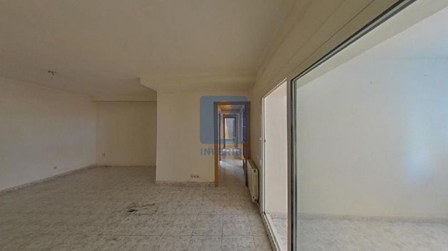 Foto 2 de Pis en venda a Sant Vicenç dels Horts de 3 habitacions amb balcó i ascensor