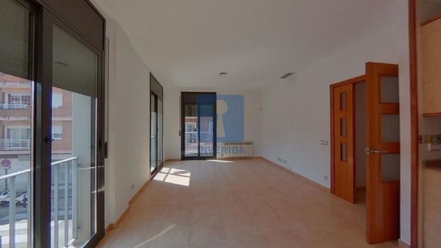 Foto 2 de Piso en venta en Marianao de 3 habitaciones con balcón y ascensor