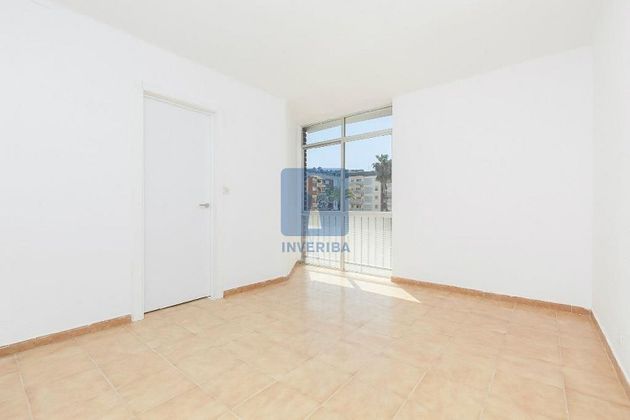 Foto 1 de Pis en venda a Sant Andreu de la Barca de 4 habitacions i 74 m²