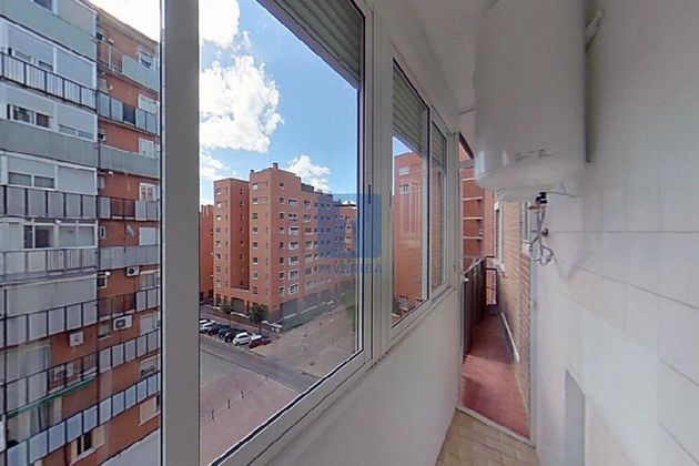 Foto 1 de Venta de piso en Casco histórico de Vicálvaro de 2 habitaciones con terraza y balcón