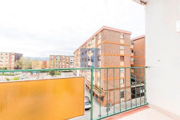Foto 1 de Venta de piso en Montornès del Vallès de 2 habitaciones con terraza y balcón