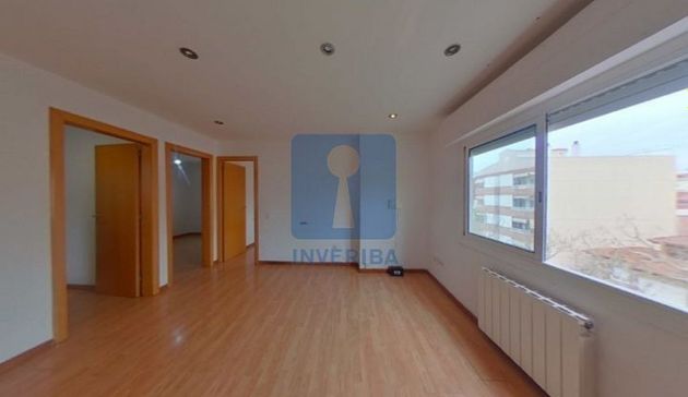 Foto 1 de Venta de piso en Riera de 3 habitaciones y 75 m²
