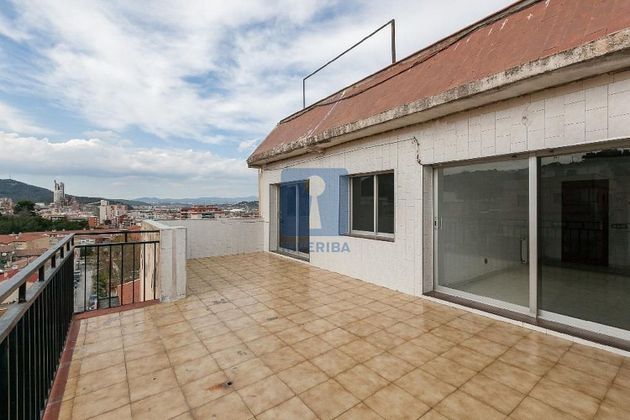 Foto 1 de Àtic en venda a Sant Vicenç dels Horts de 3 habitacions amb terrassa