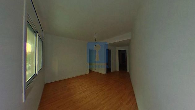 Foto 2 de Pis en venda a La Plana de 3 habitacions i 86 m²
