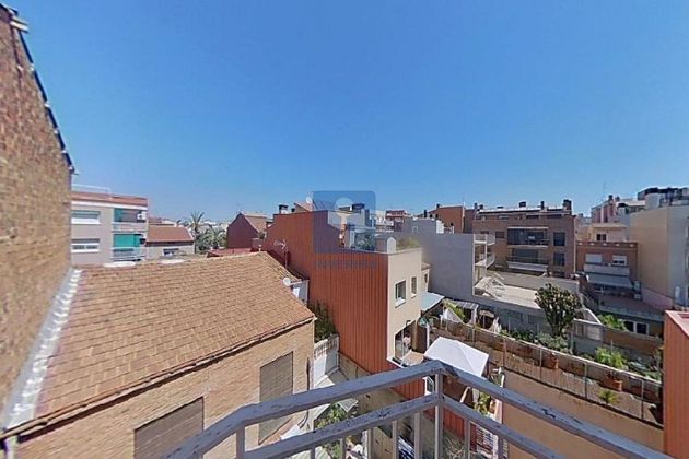 Foto 1 de Venta de piso en Sant Joan Despí de 2 habitaciones con balcón