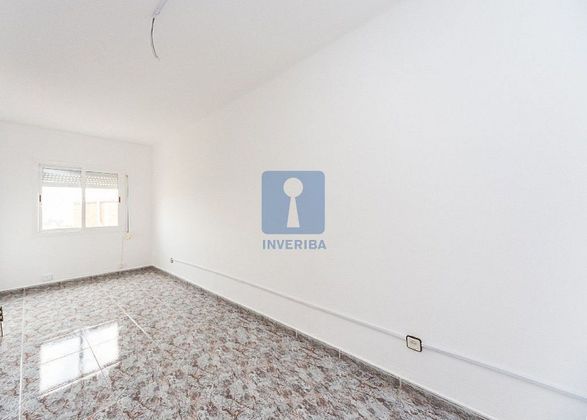 Foto 2 de Venta de piso en Can Serra de 1 habitación y 48 m²