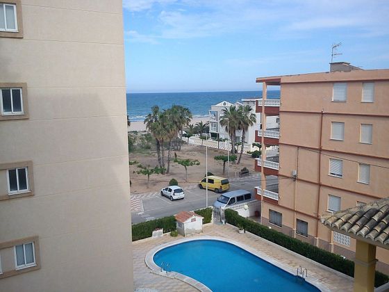Foto 2 de Alquiler de piso en avenida Borrons de 2 habitaciones con terraza y piscina