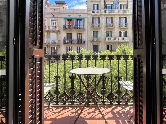 Foto 2 de Pis en venda a La Sagrada Família de 3 habitacions amb balcó i aire acondicionat