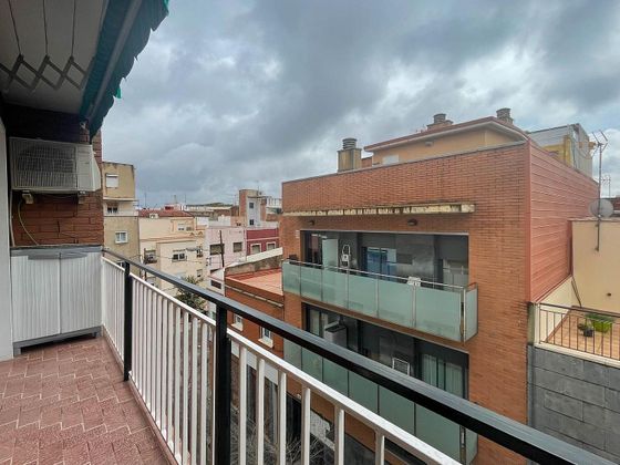 Foto 1 de Venta de piso en Sanfeliu de 3 habitaciones con terraza y balcón