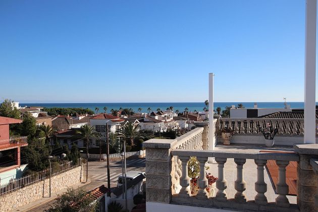 Foto 1 de Àtic en venda a calle Gladiols de 3 habitacions amb terrassa i balcó