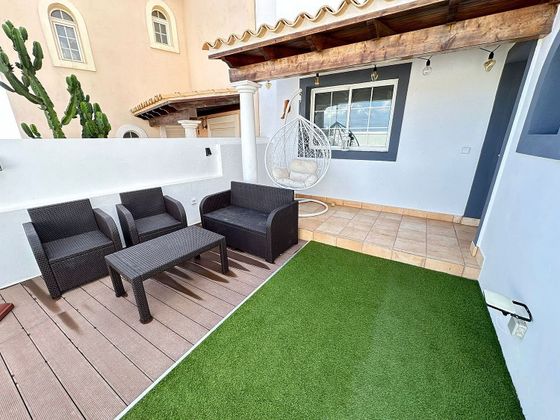 Foto 2 de Casa en venta en Caleta de Fuste de 2 habitaciones con terraza y jardín