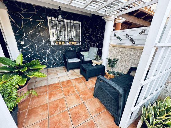 Foto 2 de Dúplex en venda a Caleta de Fuste de 2 habitacions amb terrassa i jardí