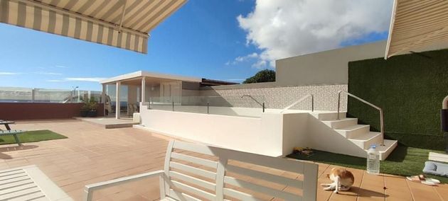 Foto 2 de Dúplex en venda a Playa Blanca-Los Pozos de 3 habitacions amb piscina