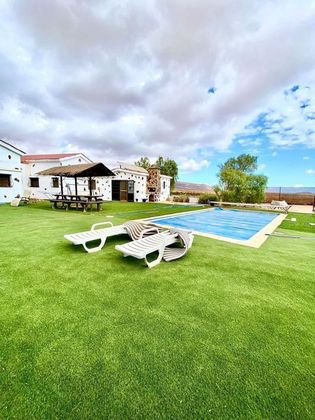 Foto 1 de Casa en venda a Triquivijate de 3 habitacions amb terrassa i piscina