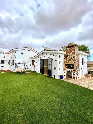 Foto 2 de Casa en venda a Triquivijate de 3 habitacions amb terrassa i piscina