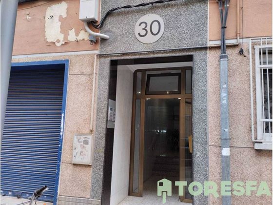 Foto 2 de Venta de piso en Can Borrell - La Plana de Lledó de 2 habitaciones y 76 m²
