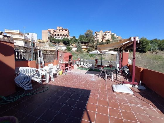 Foto 2 de Casa adossada en venda a Mangas Verdes - Las Flores - Parque del Sur de 5 habitacions amb terrassa i aire acondicionat