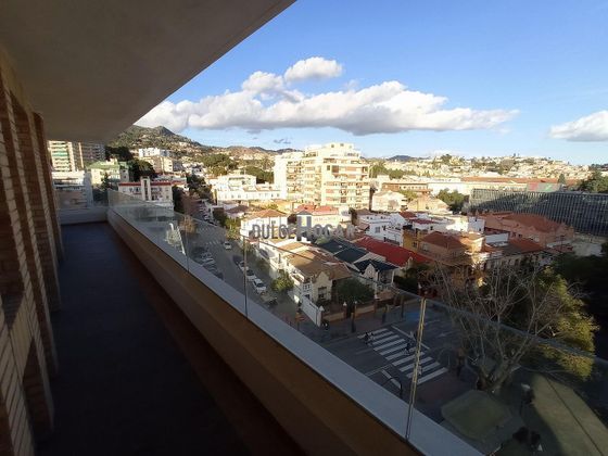 Foto 2 de Venta de piso en El Candado - El Palo de 4 habitaciones con terraza y piscina