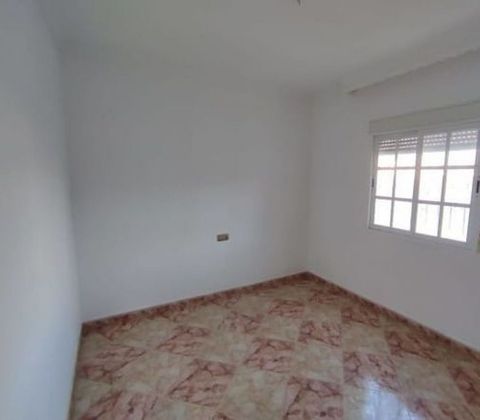 Foto 2 de Casa en venda a Benamocarra de 4 habitacions amb terrassa