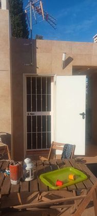 Foto 2 de Venta de casa en Playamar de 4 habitaciones con terraza y piscina