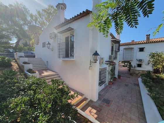 Foto 1 de Casa en venda a Centro - Torremolinos de 3 habitacions amb terrassa i piscina