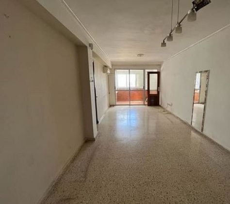 Foto 2 de Venta de piso en El Cano - Los Bermejales de 3 habitaciones con terraza y aire acondicionado
