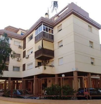 Foto 1 de Piso en venta en El Cónsul - Ciudad Universitaria de 3 habitaciones con terraza y ascensor
