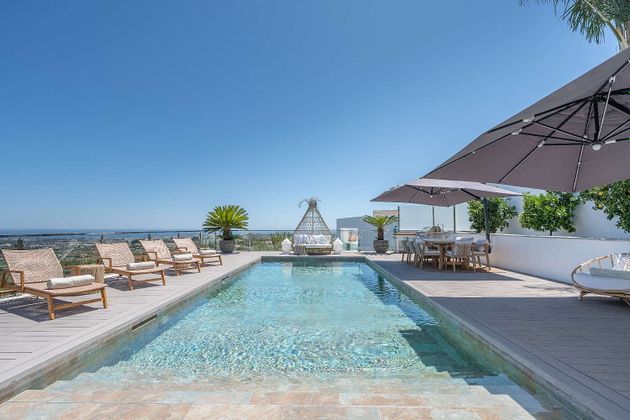 Foto 1 de Casa en venda a Benahavís de 5 habitacions amb terrassa i piscina