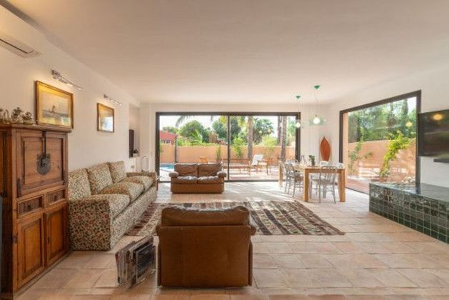 Foto 2 de Casa adosada en venta en Los Monteros - Bahía de Marbella de 4 habitaciones con terraza y piscina