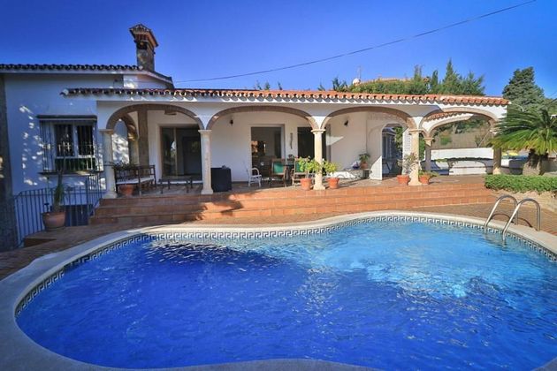 Foto 1 de Alquiler de casa en Puerto Marina de 6 habitaciones con terraza y piscina