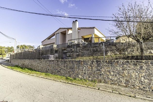 Foto 2 de Venta de chalet en Castellnou de Bages de 6 habitaciones con terraza y garaje