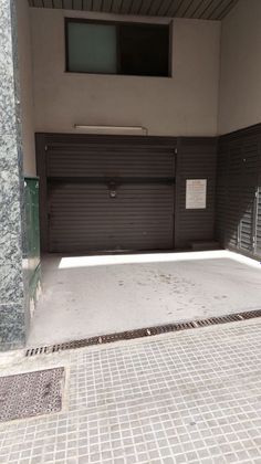 Foto 2 de Garaje en venta en calle De Carles Riba de 16 m²