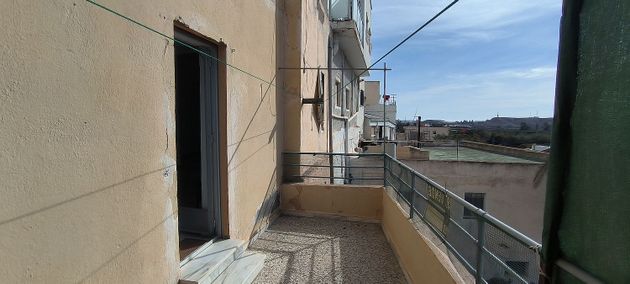 Foto 2 de Casa en venda a Rioja de 3 habitacions amb terrassa
