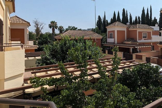 Foto 1 de Casa en venta en Arenal - La Pólvora de 4 habitaciones con terraza y piscina