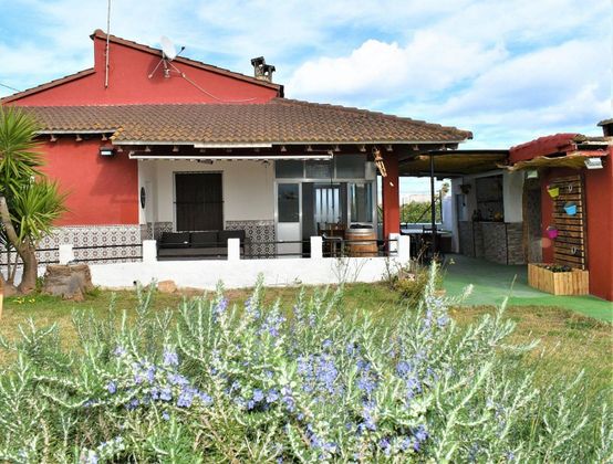 Foto 1 de Venta de casa rural en Urbanizaciones- Santa Ana- Las Estrellas de 3 habitaciones con terraza y piscina