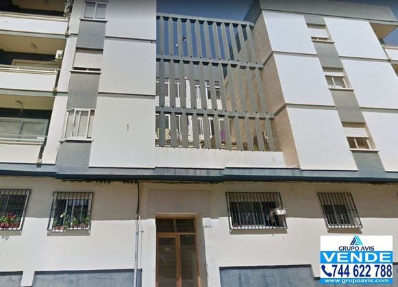 Foto 1 de Venta de piso en calle Buenos Aires de 3 habitaciones y 106 m²