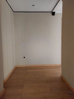 Foto 2 de Venta de piso en calle Buenos Aires de 3 habitaciones y 111 m²
