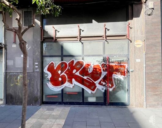 Foto 2 de Local en venda a calle Magistrat Català de 66 m²
