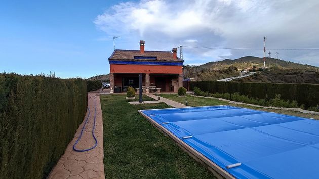 Foto 2 de Chalet en venta en Ojén de 4 habitaciones con terraza y piscina